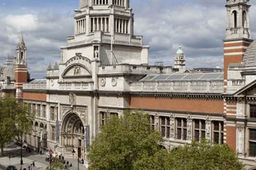 V&A
