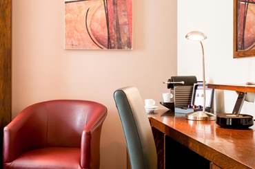 Executive Twin Room In Paddington executive-twin-room-setting.jpg
