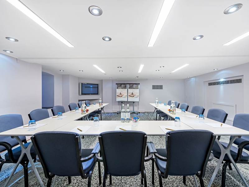 Mercure London Paddington Westbourne Suite Conference U-Shape