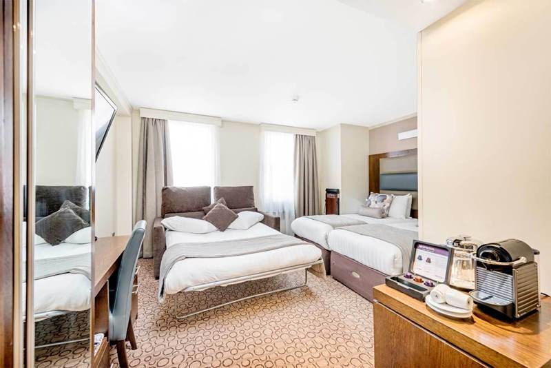 Mercure London Paddington Executive King and Sofa Room