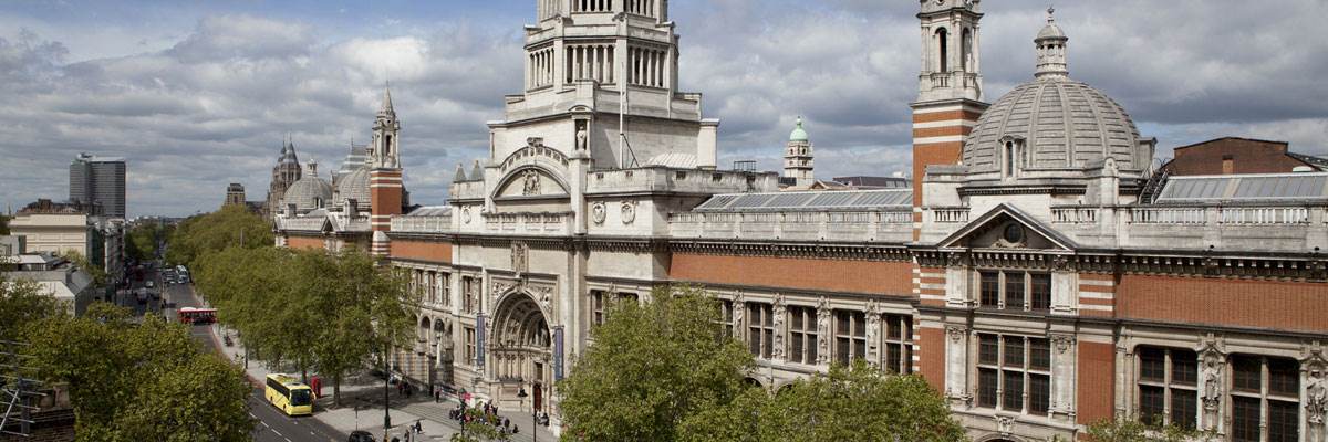 V&A