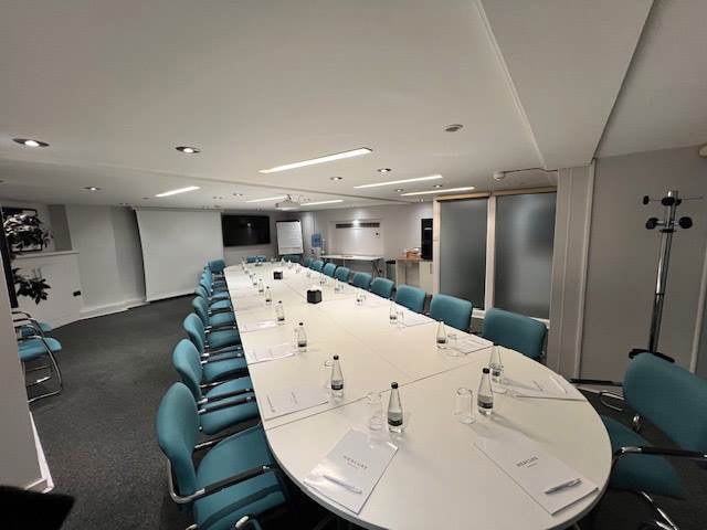Westbourne Suite Conference Room Westbourne 1.jpg