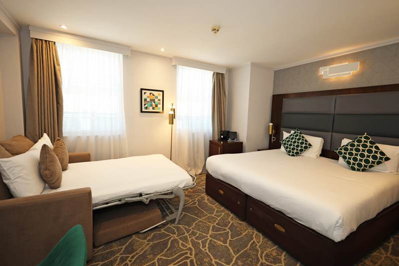 mercure-london-paddington-hotel-executive-king-and-sofa-bedroom.jpg